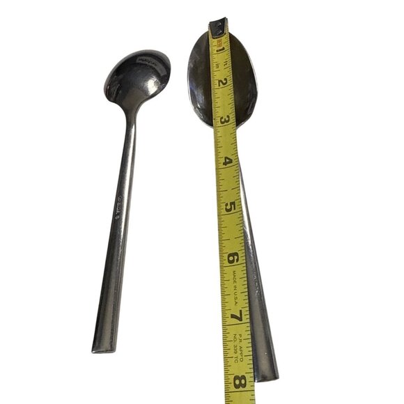 Oneida Diameter Stainless Steel 2 Soup Spoons 7"  Flatware - Picture 4 of 4